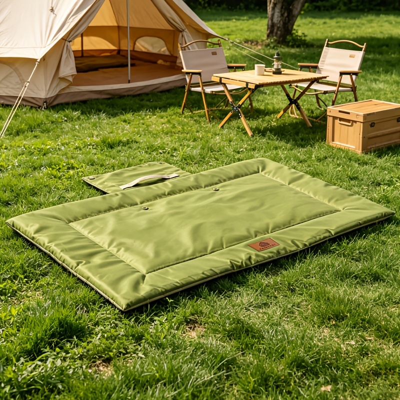 Portable Foldable Pet Mat, Suitable for Indoor and Outdoor Use by Dogs and Cats in All Seasons. A Foldable and Easy-to-carry Pet Mat for Travel, Camping, and Outdoor Trips. Washable and Reusable Pet Bed. Available in Two Colors and Three Sizes. - Image 8
