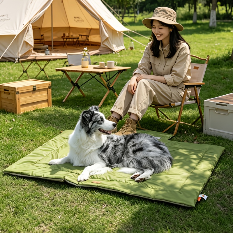 Portable Foldable Pet Mat, Suitable for Indoor and Outdoor Use by Dogs and Cats in All Seasons. A Foldable and Easy-to-carry Pet Mat for Travel, Camping, and Outdoor Trips. Washable and Reusable Pet Bed. Available in Two Colors and Three Sizes. - Image 5