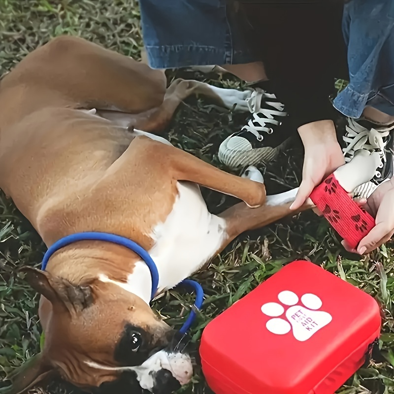 Pet First Aid Kit: Designed for Dogs And Cats, This Portable First Aid Kit Includes Emergency Supplies, Pet First Aid Guide, Flea Repellent, Survival Blanket, Etc., Suitable for Outdoor Activities Such As Hiking, Camping, Backpacking, And Hunting